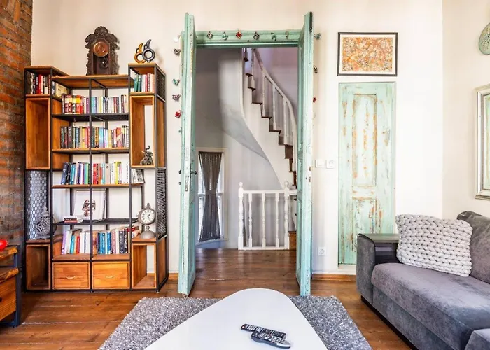 Historic Balat 2Bd2Bath Central House! #388