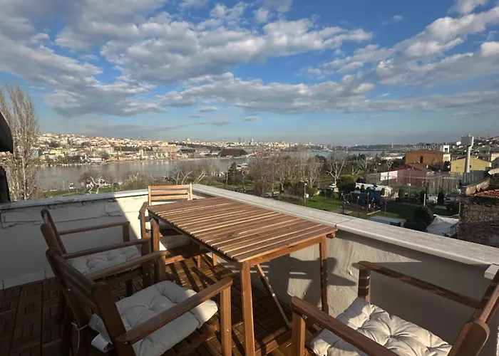Timeless House Overlooking The Golden Horn With Sea - Nilorayn